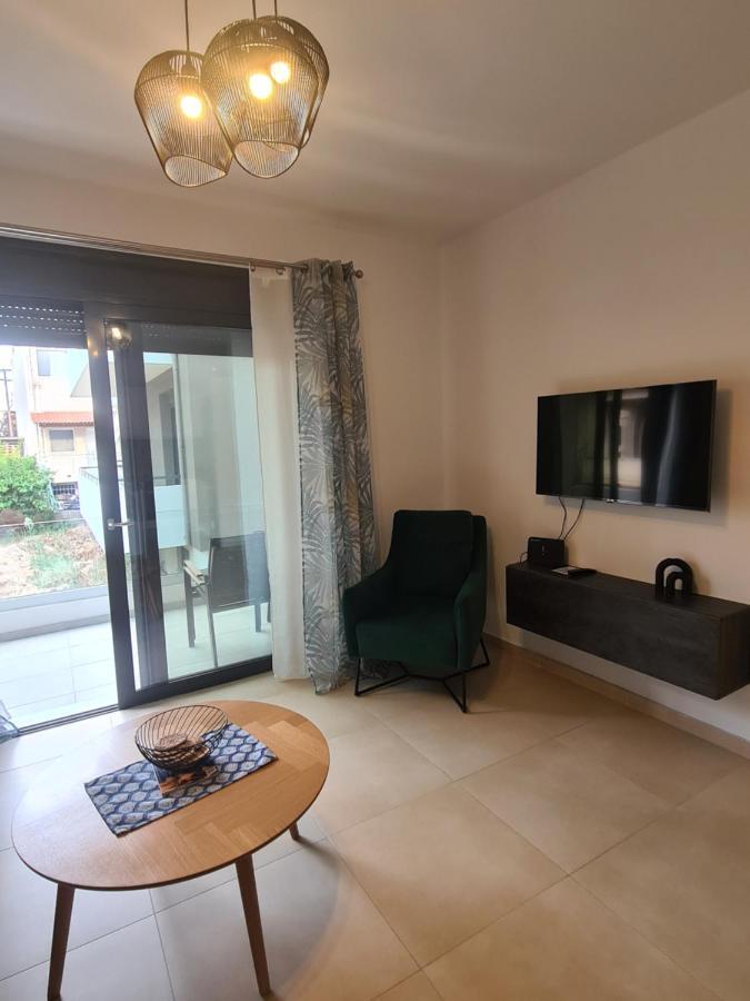 ν & L Apartmán *